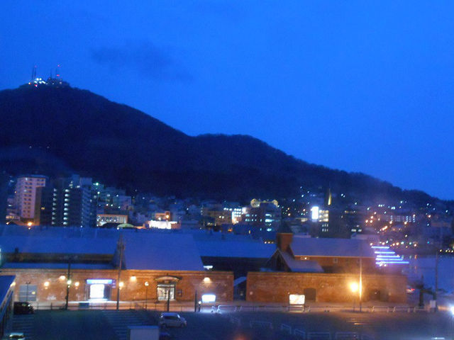 �����K�q�ɂƔ��َR_���َR