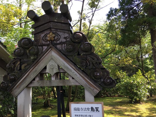 �D_������