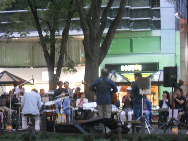 ��T���X�g���[�g�W���Y�t�F�X�e�B�o��_��T���X�g���[�g�W���Y�t�F�X�e�B�o��