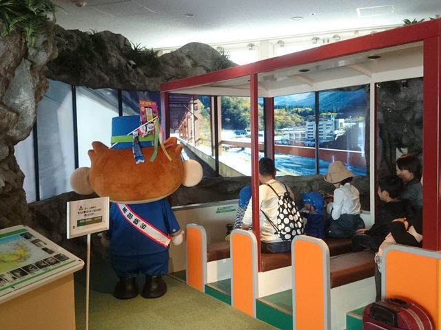 ꂨ񂳂̍dCLOق̓eʐ^6