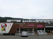 Todays̉zRx{Z^[i߂̔~̉wj̓eʐ^1