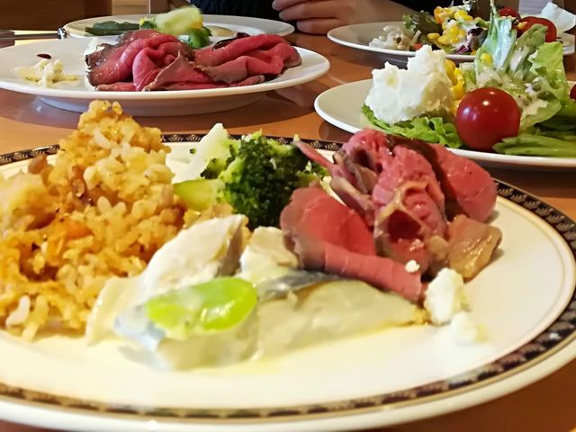 ���[�X�g�r�[�t��T���_��
���̓������[�X�g�r�[�t���{���ɔ�������_�C���^�[�i�V���i���K�[�f���z�e�����c