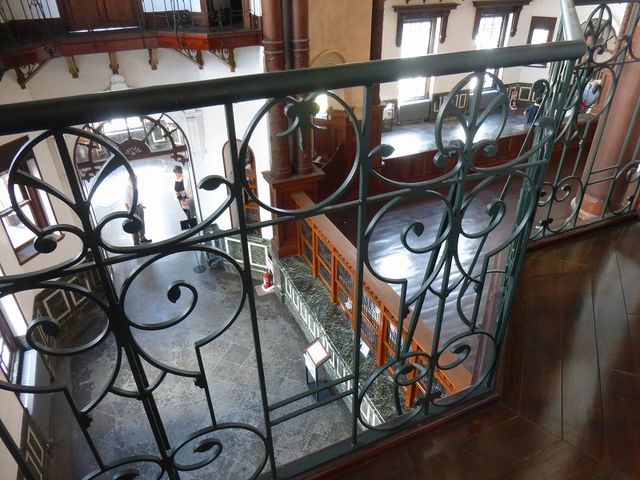 2�K���������t�߂������낷�B_����s�ԃ����K��