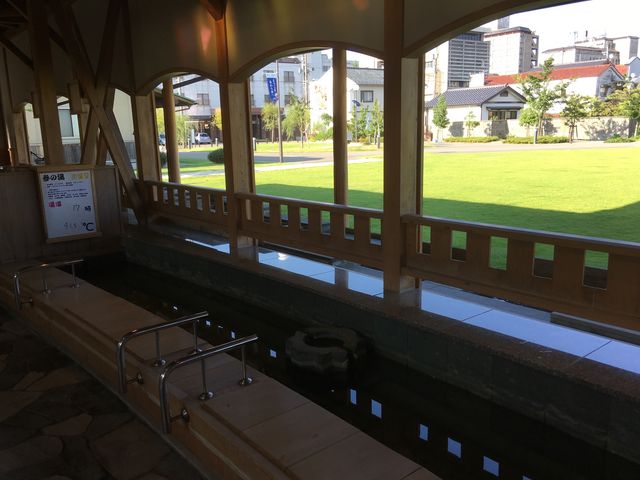 �ڂ̑O�͎Ő��L��_����牷��u�����v