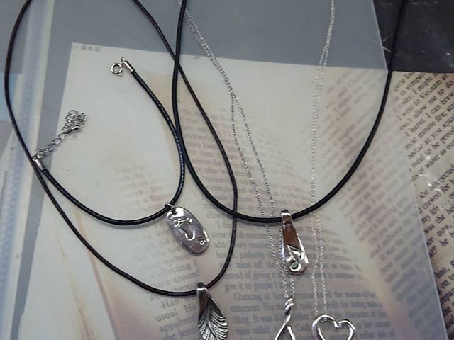 6�l��2���Ԕ��ŏo���オ��܂�����_�A�g���G�@�A�[�g