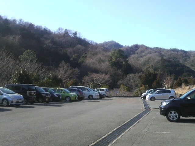 �ɓ�����E����΂̒��ԏ�_�ɓ�����