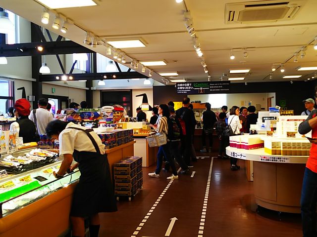 �V���b�v_�j�b�J�E���X�L�[�]�s������