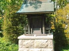 ����������̓S���_�Ђւ̓��e�ʐ^1