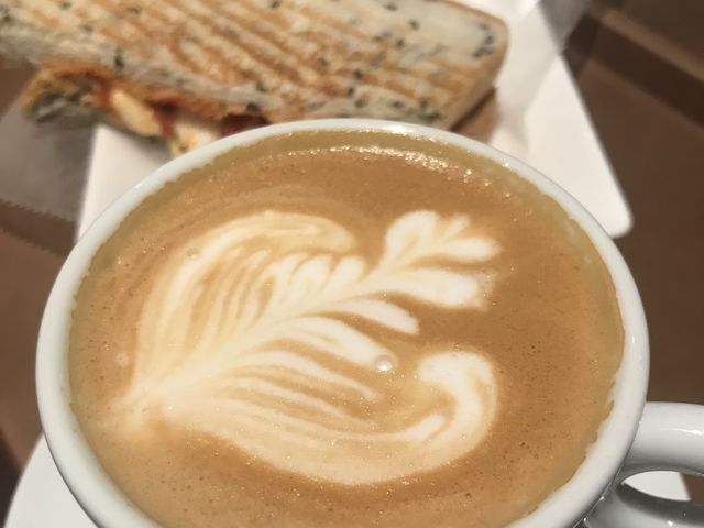 [jO_illy C[ CAFFE LyCgVAX