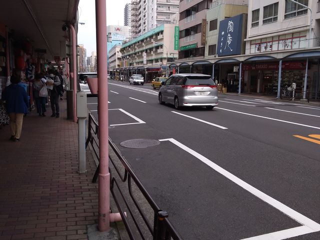 �����͉���������̂ŉJ�̓��ł��U�􂵂₷���ł��B_�����ϋ�����X