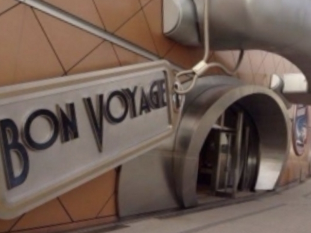 �y�����������I_�{���E���H���[�W��