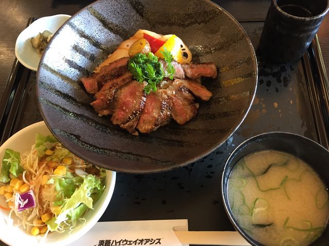 ���X�g�����ł̃X�e�[�L��_�W�H�n�C�E�F�C�I�A�V�X