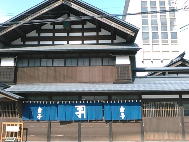 ׂ̋qƏZB_Hcs|\`فi˂Ԃ藬فj