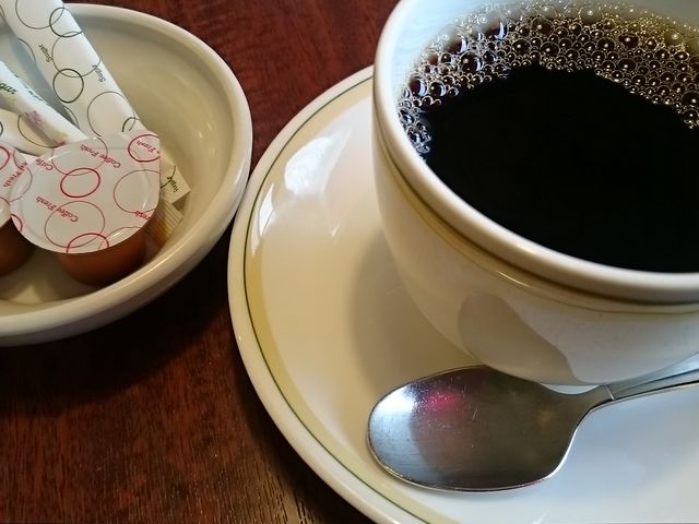 ܂܂̃CzXg ÉꗬXiRoyal Hostj̓eʐ^1