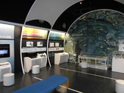 gV[̌q͉Ȋwق̓eʐ^1