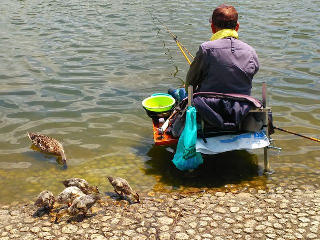 �ނ�l�Ɗ��̐e�q_�ɐl����