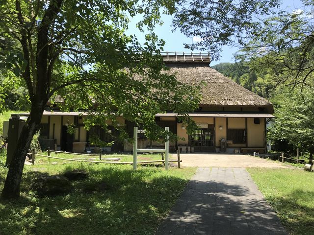 �Ö��ƃ��X�g��������Ԃ�_���Ö�n�k�ό�����