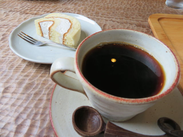 yosshỹJtFM[  MOKU̓eʐ^5