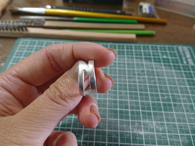 �Ă��オ������u���V�̂₷����������肩���āA�V���o�[�ʂɂȂ����犮���ł��I_�y���u���C�_�����Z���^�[