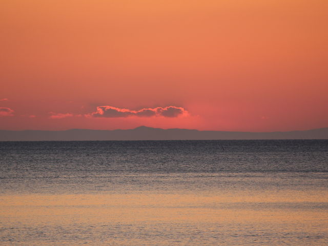 �Ƃ��Ղ��_���̉w �]��