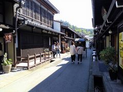 平日にもかかわらず賑わう三町伝統的建造物群保存地区 高山市三町伝統的建造物群保存地区の口コミ じゃらんnet