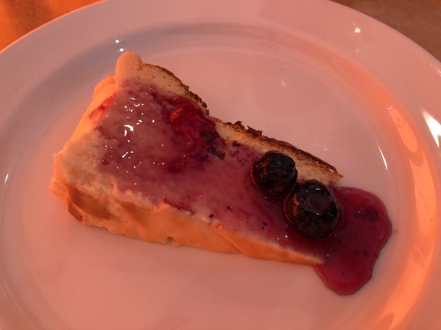 �o�X�N�`�[�Y�P�[�L_�C���^�[�i�V���i���K�[�f���z�e�����c