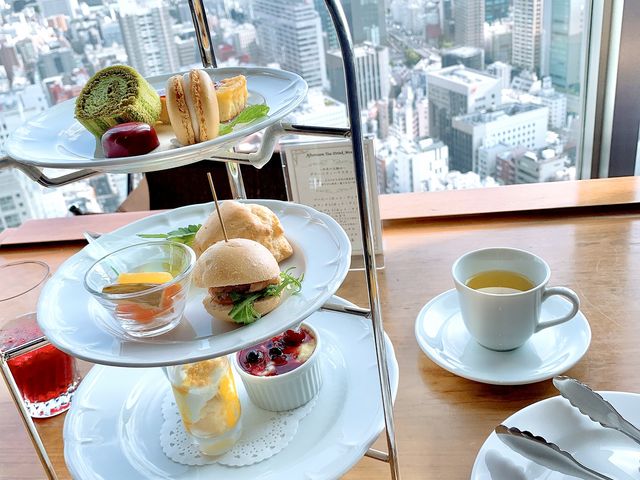 �A�t�^�k�[���e�B�[_�X�J�C���E���W���_�C�j���O�@�A�[�e�B�X�g �J�t�F