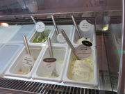 yosshyTokachi milk cafe ݂ˁB̓eʐ^3