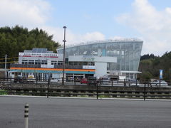 �Ԃ���񂳂�̓��̉w�u�����ނ��v�ԂՂ炷�قւ̓��e�ʐ^1