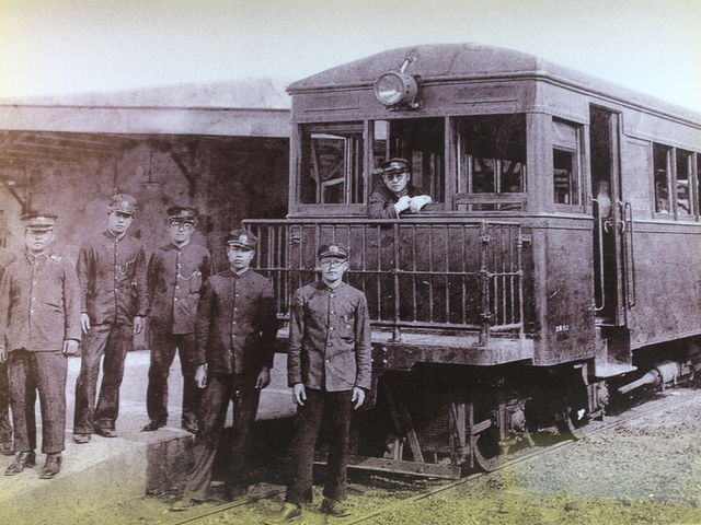 ���c�S���̎ԗ��̎ʐ^_�^�ߌ������y�֗^�ߌ��w�ɓW��������