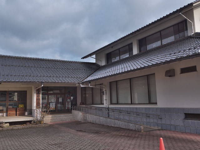 sklfh����̗W�쒬���y�ق̓��e�ʐ^1