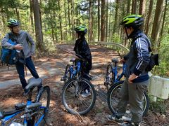 VEUMESEKO TOURւ̓eʐ^1