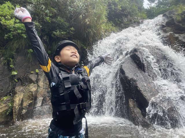 �������čō��ł����B_�ɂ�����̂����ȐΊ_��