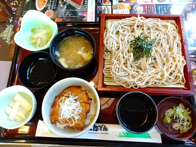 ���Ԍ��胉���`_�a�H���X�g�����Ƃ�ł���O�c�X