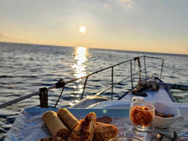 �f�G�ȃT���Z�b�g_���΃_�C�j���O-Perchill-