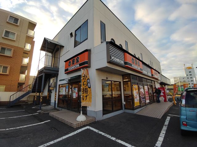 PES̋gƗՊCݘacX̓eʐ^1