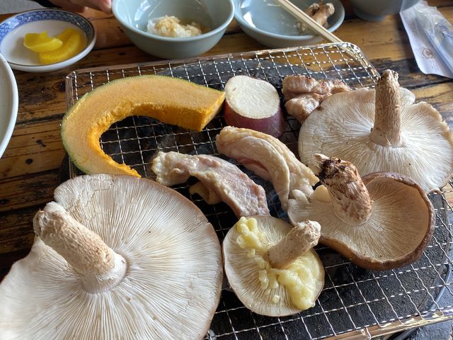 �ő��̑�����ɂ��ďĂ��A�ő��̎P�ɐ��H�����ꂽ������H�ׂ��낾�����ł�_���������L�n�x�m