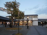 �g�V���[�����JR �ɐ��s�w�̓��e�ʐ^1