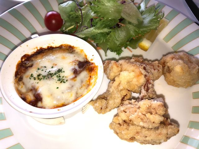 ���g���ƃO���^��_�z�e���I�[�N���_��