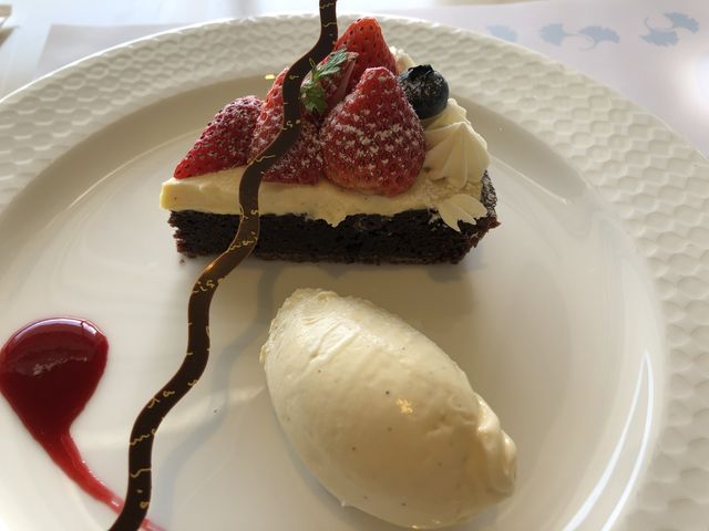 �P�[�L_�z�e���I�[�N���_��