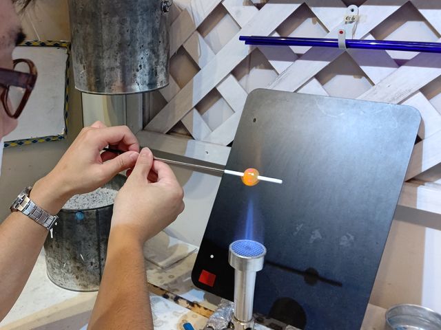 �Ƃ�ڋʍ�蒆_��z�̌��H�[�u�����v