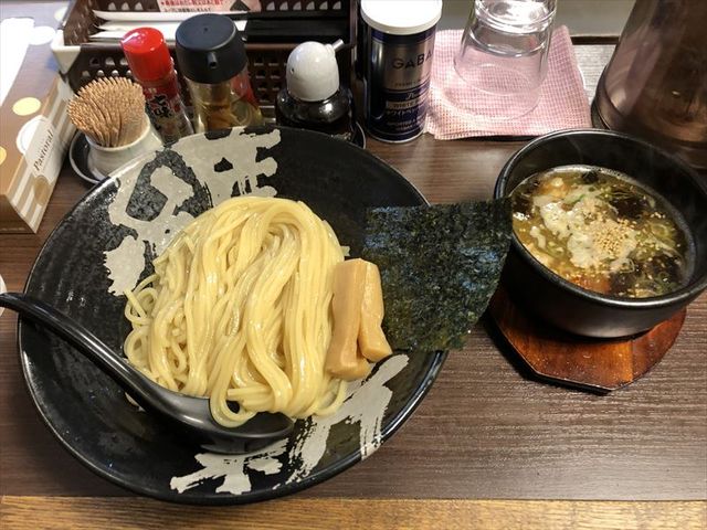 ARẢˁ@ېV@MC{X̓eʐ^3