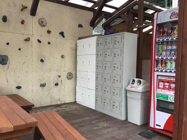 �{��_�O�����f�b�N�X�������x�[�X