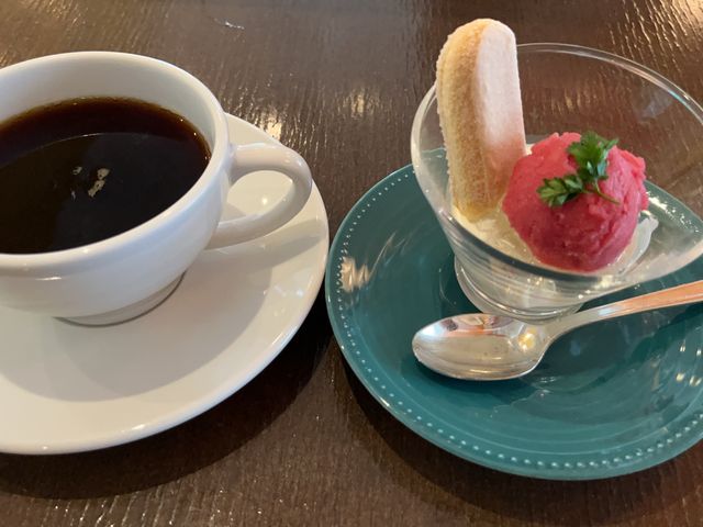 �H��f�U�[�g_�z�e���j���[�I�[�^�j����