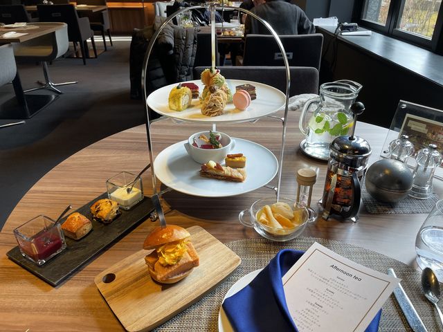 �X�C�[�c�A�������A�g���Ńe�[�u�������ς��B_���y���KIKYO�L�����I�E�R���N�V����by�q���g��