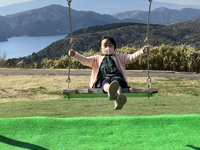 �x�m�R���o�b�N�ɑf�G�Ȏʐ^���B��܂���_�A�l�X�g��c�@�^�[���p�C�N����