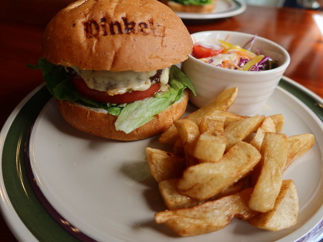 yosshyCafe Dinkels̓eʐ^5