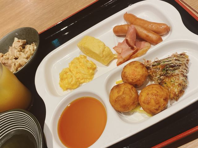 �r���b�t�F_�z�e���E�B���O�C���^�[�i�V���i���Z���N�g�����