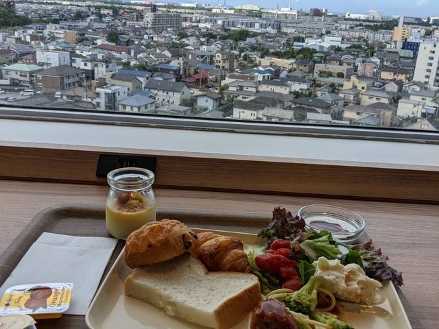 ���ۂ̃J�E���^�[�Ȃɂ�_�x�b�Z���C�������Óc���w�O