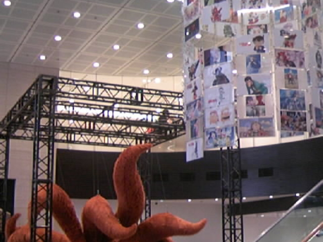 PK̃LN^[V{IuWF_AjXe[V